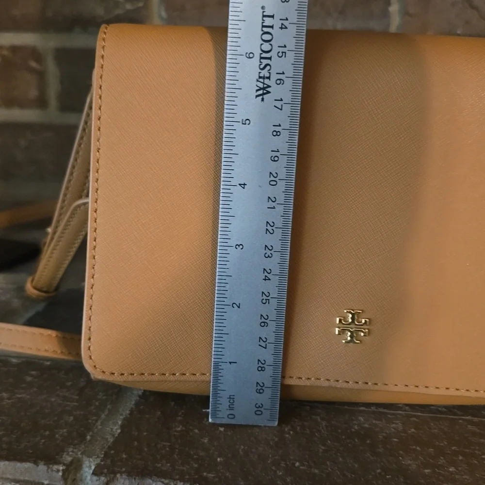 Tory Burch Emerson Convertible Shoulder Bag‎ in Cardamom Brown